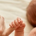 Alig tértem magamhoz szülés után, amikor az orvos feltette a kérdést, amit egyetlen nőnek sem szabadna hallania baba-1